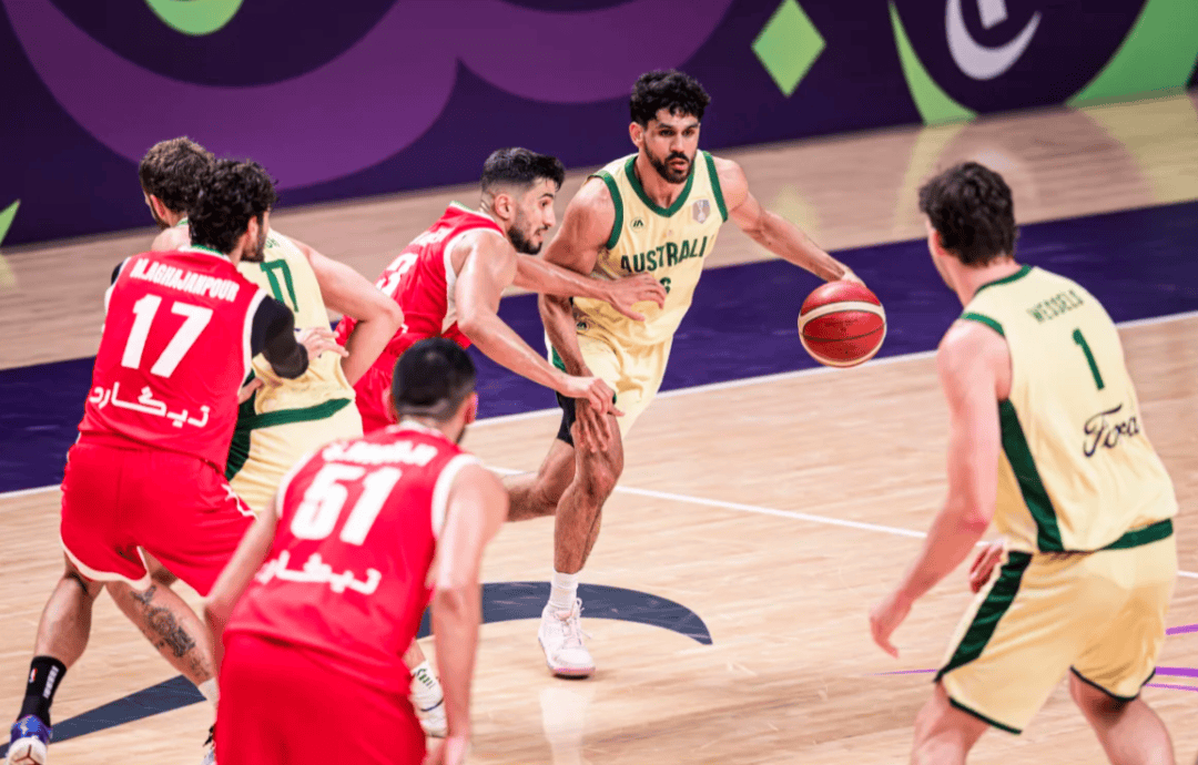 澳大利亚男篮险胜凯尔特人,麦科勒姆打破历史纪录的简单介绍 澳大利亚男篮险胜凯尔特人,麦科勒姆打破历史纪录的简单介绍