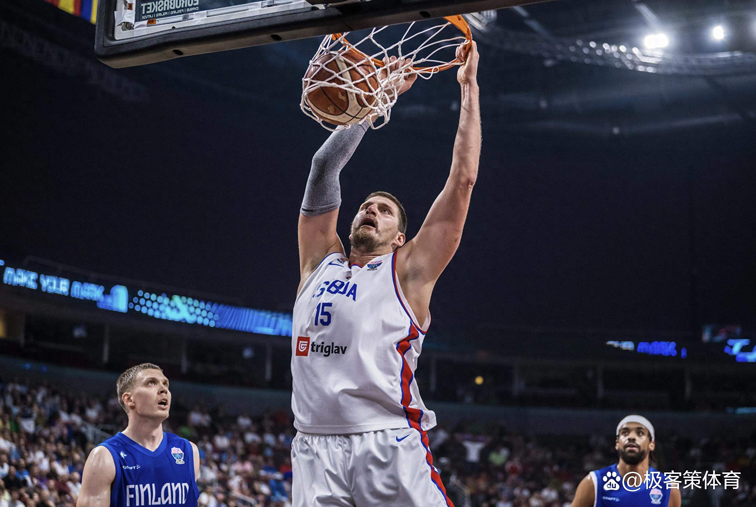塞尔维亚男篮绝杀立陶宛男篮，乔治送出助攻的简单介绍