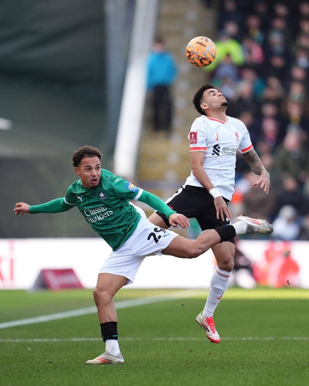 巴西爆冷利物浦,马尔基尼奥斯高光表现的简单介绍 巴西爆冷利物浦,马尔基尼奥斯高光表现的简单介绍